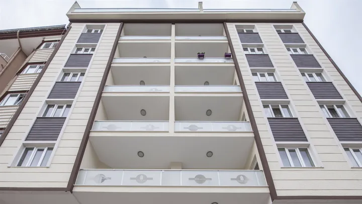 Çınar Apartmanı — Görsel 2